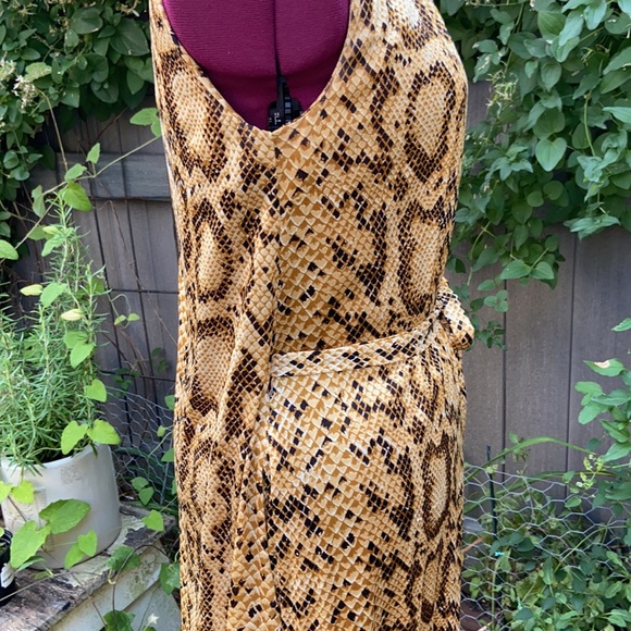 Vintage dress or lounger size small - Picture 7 of 9